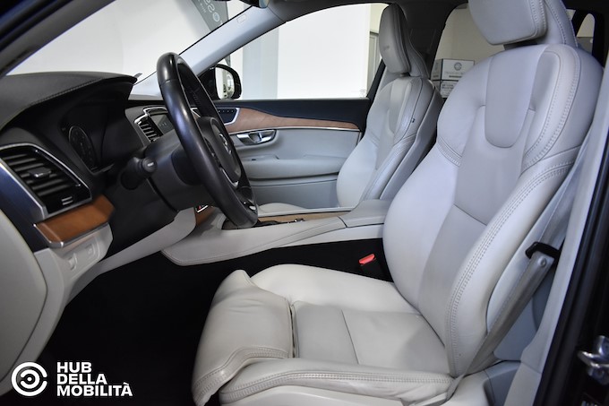 VOLVO XC90 D5 AWD Geartronic Inscription